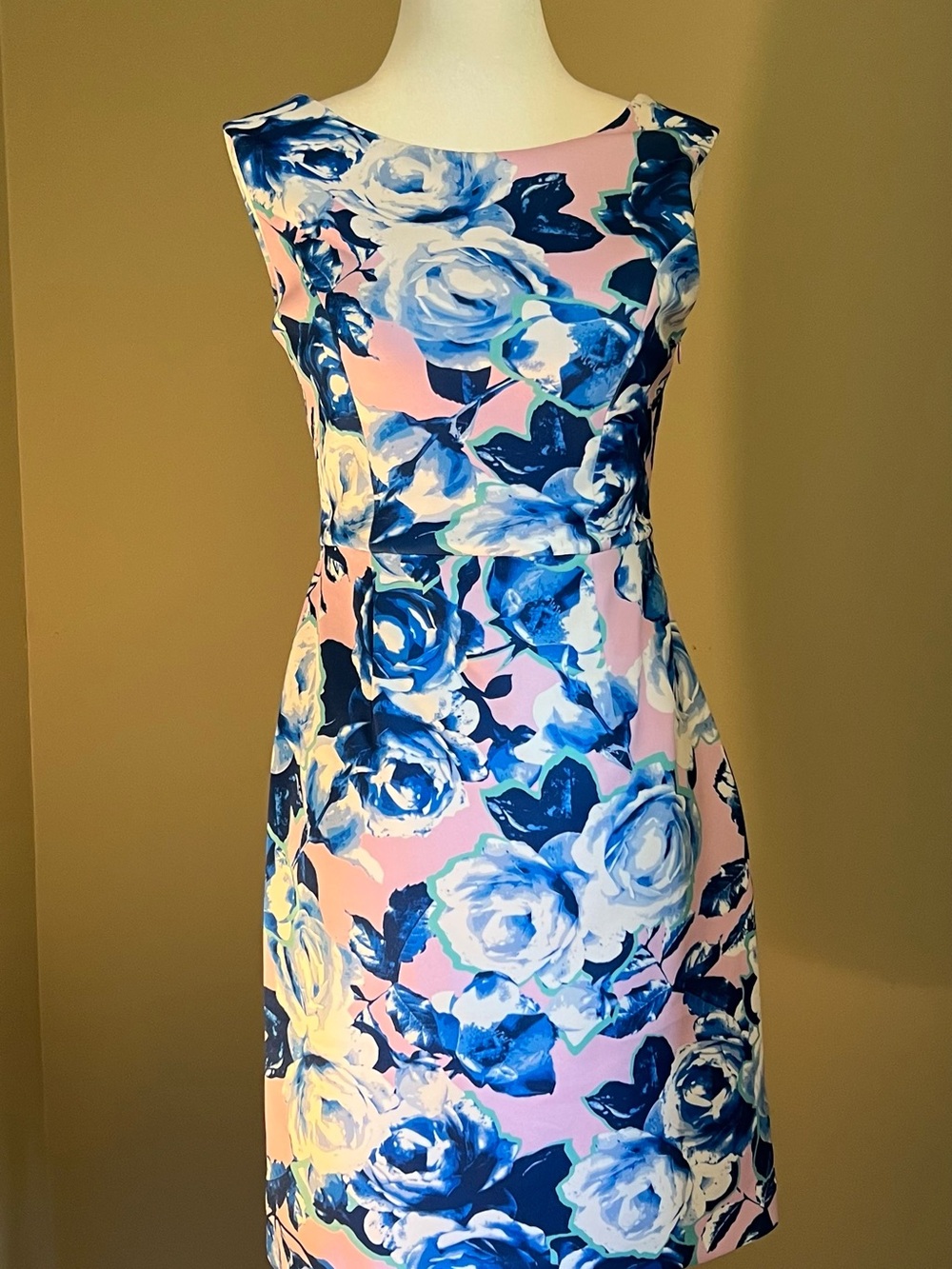 Betsey‎ Johnson Pink Floral Sheath with Blue Rose Print